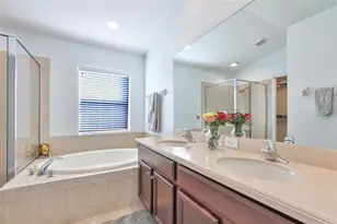 823 Seminole Sky Dr, Ruskin, FL 33570 - Photo 24