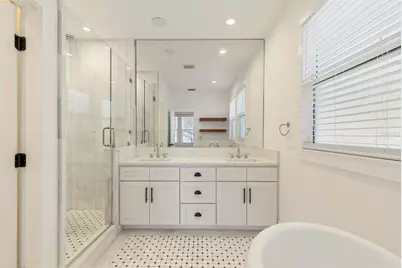 214 E Floribraska Avenue, Tampa, FL 33603 - Photo 22