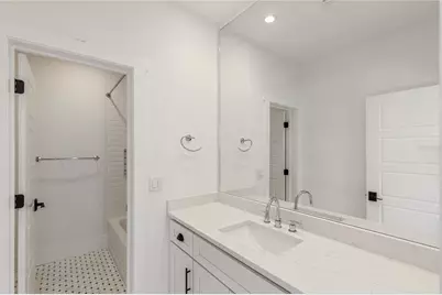 214 E Floribraska Avenue, Tampa, FL 33603 - Photo 30