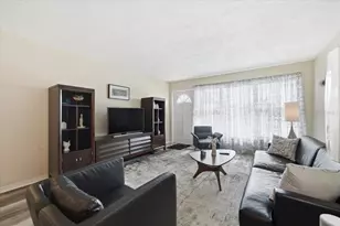 5861 42nd Terrace N, Kenneth City, FL 33709 - Photo 4