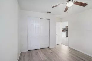 8512 Lazy River Dr, Tampa, FL 33617 - Photo 14