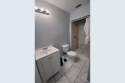 5116 E 122nd Avenue, Temple Terrace, FL 33617 - Photo 8