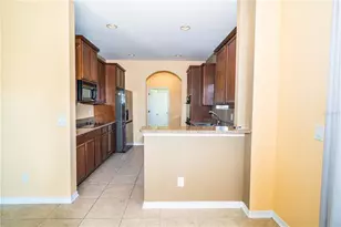 561 Winthrop Dr, Spring Hill, FL 34609 - Photo 10