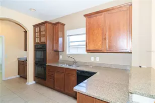 561 Winthrop Dr, Spring Hill, FL 34609 - Photo 6