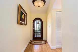 1140 81st St S, Saint Petersburg, FL 33707 - Photo 8