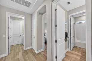4711 San Martino Dr, Wesley Chapel, FL 33543 - Photo 10