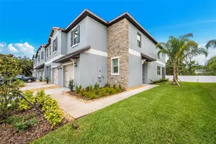 30752 Veridian Wy, Wesley Chapel, FL 33543 - Photo 4