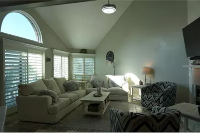 534 Pinellas Bayway S #204, Tierra Verde, FL 33715 - Photo 6