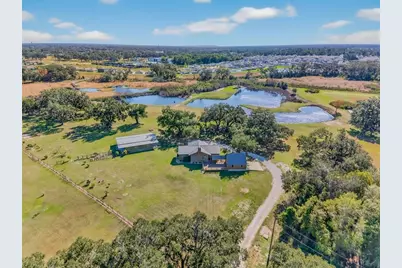 6750 Sutton Oaks Lane, Zephyrhills, FL 33541 - Photo 78