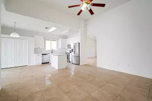 930 Grand Canyon Dr, Valrico, FL 33594 - Photo 22