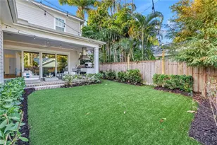 135 19th Ave NE, Saint Petersburg, FL 33704 - Photo 6