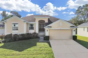 1025 Lake Avoca Pl, Tarpon Springs, FL 34689 - Photo 4
