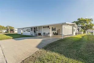 5421 Mohawk St, Zephyrhills, FL 33542 - Photo 1