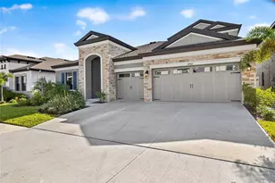 14531 Woodland Spur Dr, Lithia, FL 33547 - Photo 2