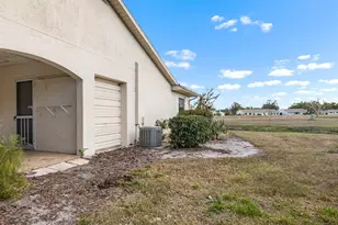 2125 Hailstone Cir, Sun City Center, FL 33573 - Photo 30