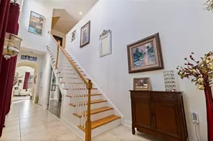 260 Newbury Pl N, Saint Petersburg, FL 33716 - Photo 2