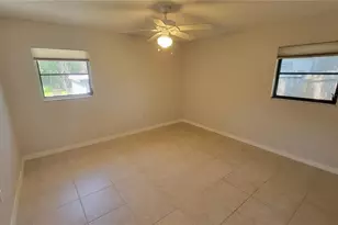 10595 101st Ave, Seminole, FL 33772 - Photo 4
