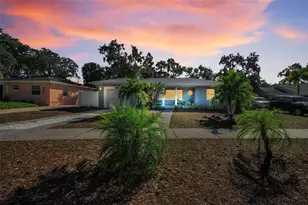 245 Garden Cir S, Dunedin, FL 34698 - Photo 4