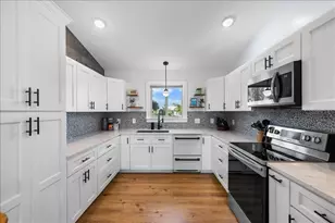 4452 Kingston Dr, Hernando Beach, FL 34607 - Photo 12