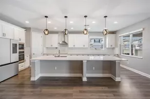 33091 Sycamore Leaf Dr, Wesley Chapel, FL 33545 - Photo 10