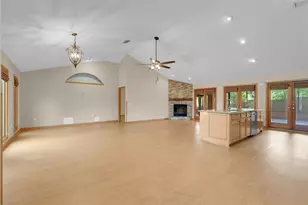 1207 Overlook Rd, Eustis, FL 32726 - Photo 4