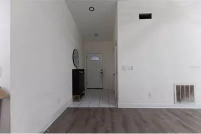 4610 N Country Hills Court, Plant City, FL 33566 - Photo 4