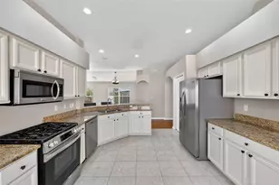 10239 Woodford Bridge St, Tampa, FL 33626 - Photo 8