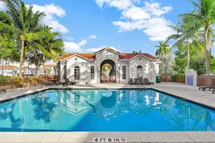 1041 NE 208th St, Miami, FL 33179 - Photo 38