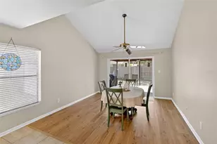 614 Sandalwood Dr, Plant City, FL 33563 - Photo 14
