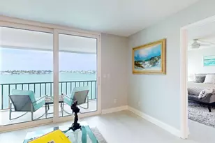 7910 Sun Island Dr S, South Pasadena, FL 33707 - Photo 8
