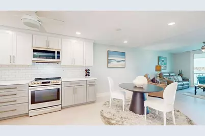 7910 Sun Island Drive S #305, South Pasadena, FL 33707 - Photo 10