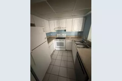 1531 SE Royal Green Circle #107, Port Saint Lucie, FL 34952 - Photo 14