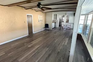 5410 Betmar Dr, Zephyrhills, FL 33542 - Photo 14