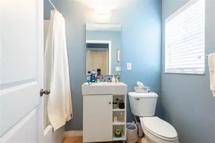 8931 Turnstone Haven Pl, Tampa, FL 33619 - Photo 18