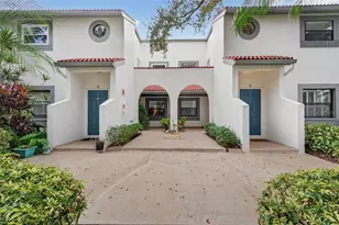 484 Santa Cruz Pl NE, Saint Petersburg, FL 33703 - Photo 1