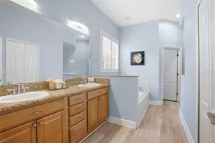 8145 Lagerfeld Dr, Land O Lakes, FL 34637 - Photo 22