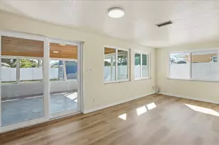 10416 Orange Blossom Ln, Seminole, FL 33772 - Photo 12