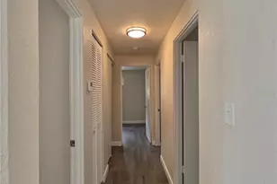 3618 E Shadowlawn Ave, Tampa, FL 33610 - Photo 16