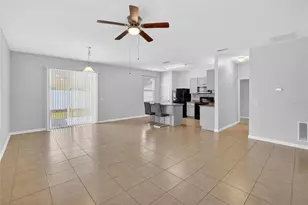 11528 Southern Creek Dr, Gibsonton, FL 33534 - Photo 14