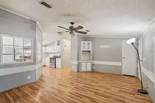 10706 Magnolia Dr, Thonotosassa, FL 33592 - Photo 8