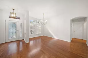 10539 Weybridge Dr, Tampa, FL 33626 - Photo 6