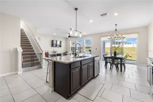 9853 Shoreline Vw Wy, Wesley Chapel, FL 33545 - Photo 16