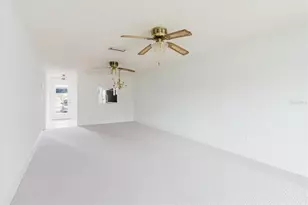 4235 Stratford Dr, New Port Richey, FL 34652 - Photo 10