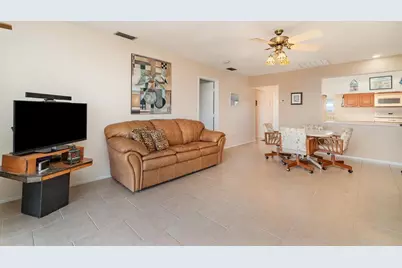 2700 Magdalina Drive #2B, Punta Gorda, FL 33950 - Photo 6