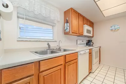 2700 Magdalina Drive #2B, Punta Gorda, FL 33950 - Photo 16