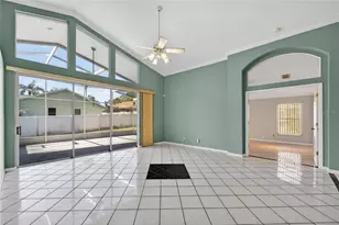 4517 Oak River Cir, Valrico, FL 33596 - Photo 24
