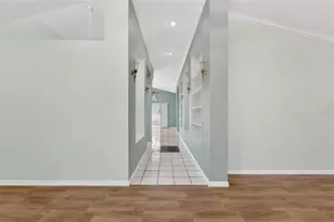 4517 Oak River Cir, Valrico, FL 33596 - Photo 14