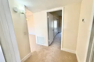 2040 World Pkwy Blvd, Clearwater, FL 33763 - Photo 22