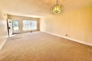 2040 World Pkwy Blvd, Clearwater, FL 33763 - Photo 8