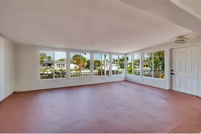 223 94th Avenue NE, Saint Petersburg, FL 33702 - Photo 6